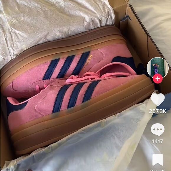 adidas Shoes - NWT Adidas Gazelle Bold Platform Gum Sole Sneakers Pink Glow Women’s Size 6.5